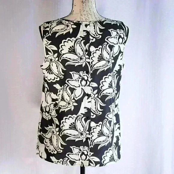 Talbots Size 8 100% silk black/white sleeveless back button blouse - Picture 6 of 11